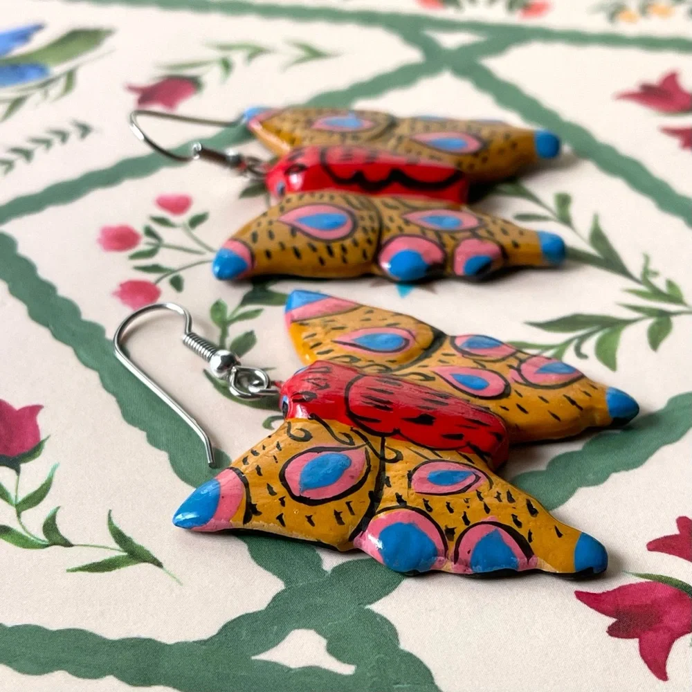 Source Unknown lightweight lacquer